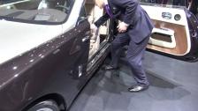 Rolls Royce Wraith Geneva 2013 overivew incl. power meter in the interiour